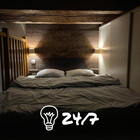 Apartmán Chorni Vivtsy Černovice Exteriér fotografie