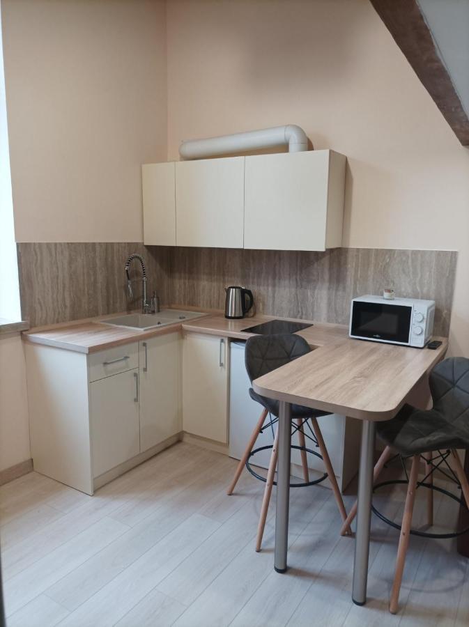 Apartmán Chorni Vivtsy Černovice Exteriér fotografie