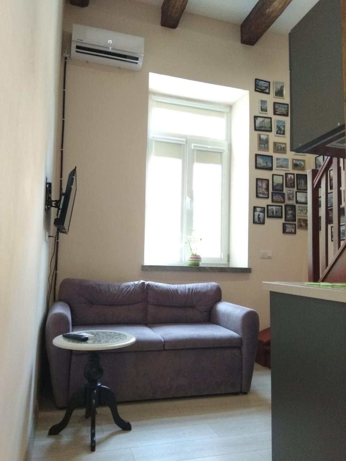Apartmán Chorni Vivtsy Černovice Exteriér fotografie