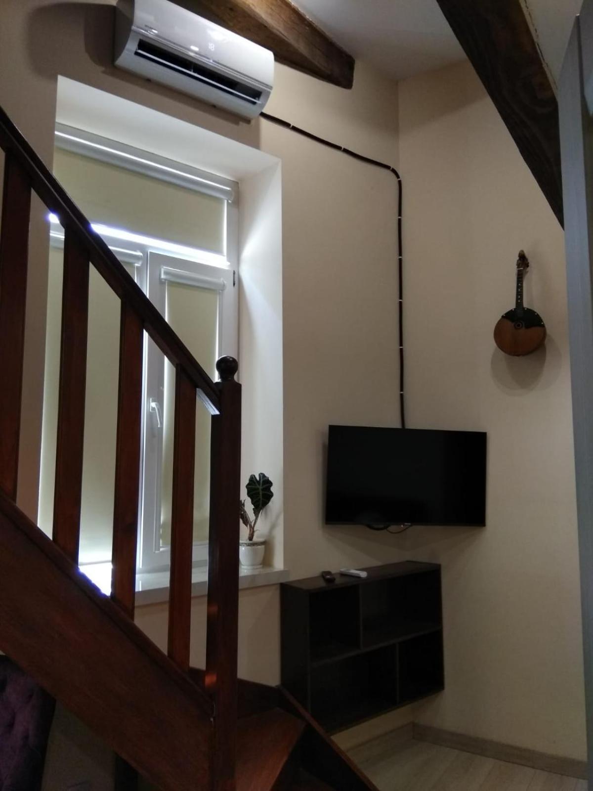 Apartmán Chorni Vivtsy Černovice Exteriér fotografie